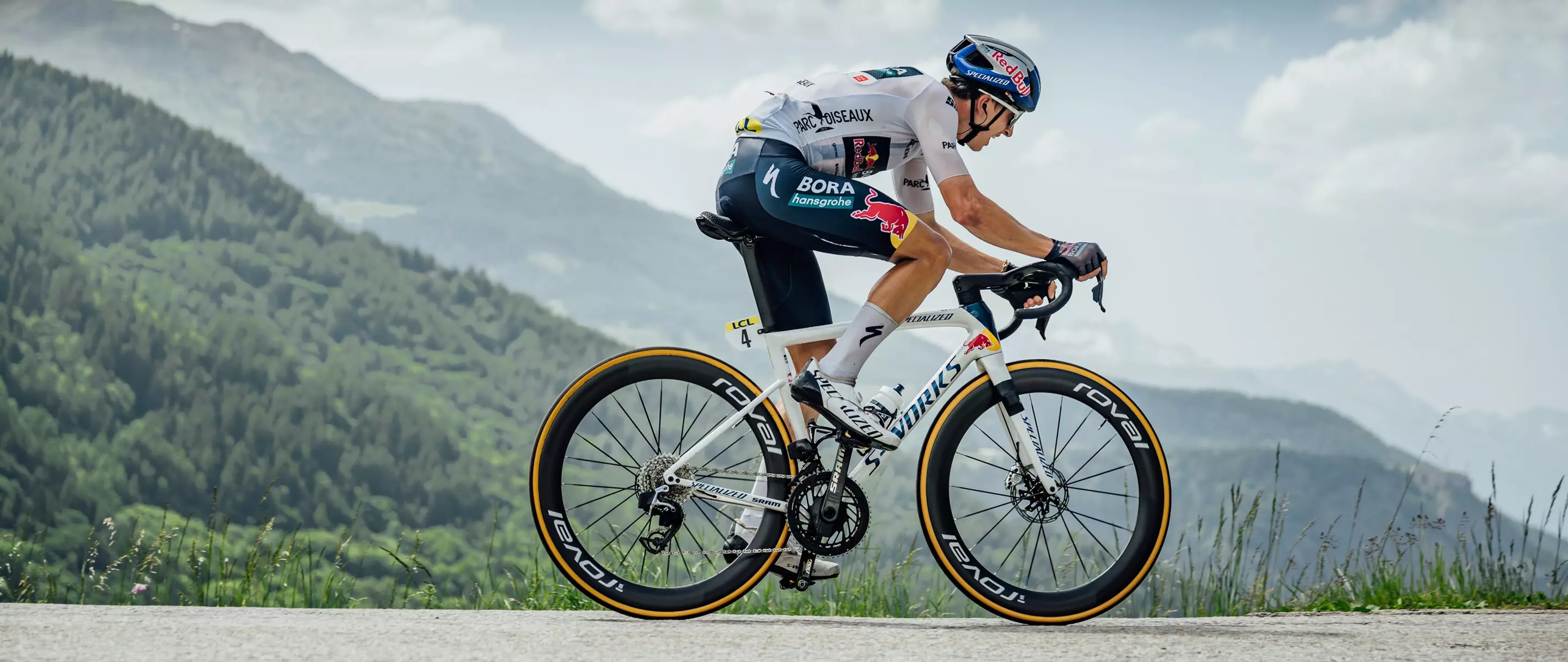 Závodník na kole Specialized