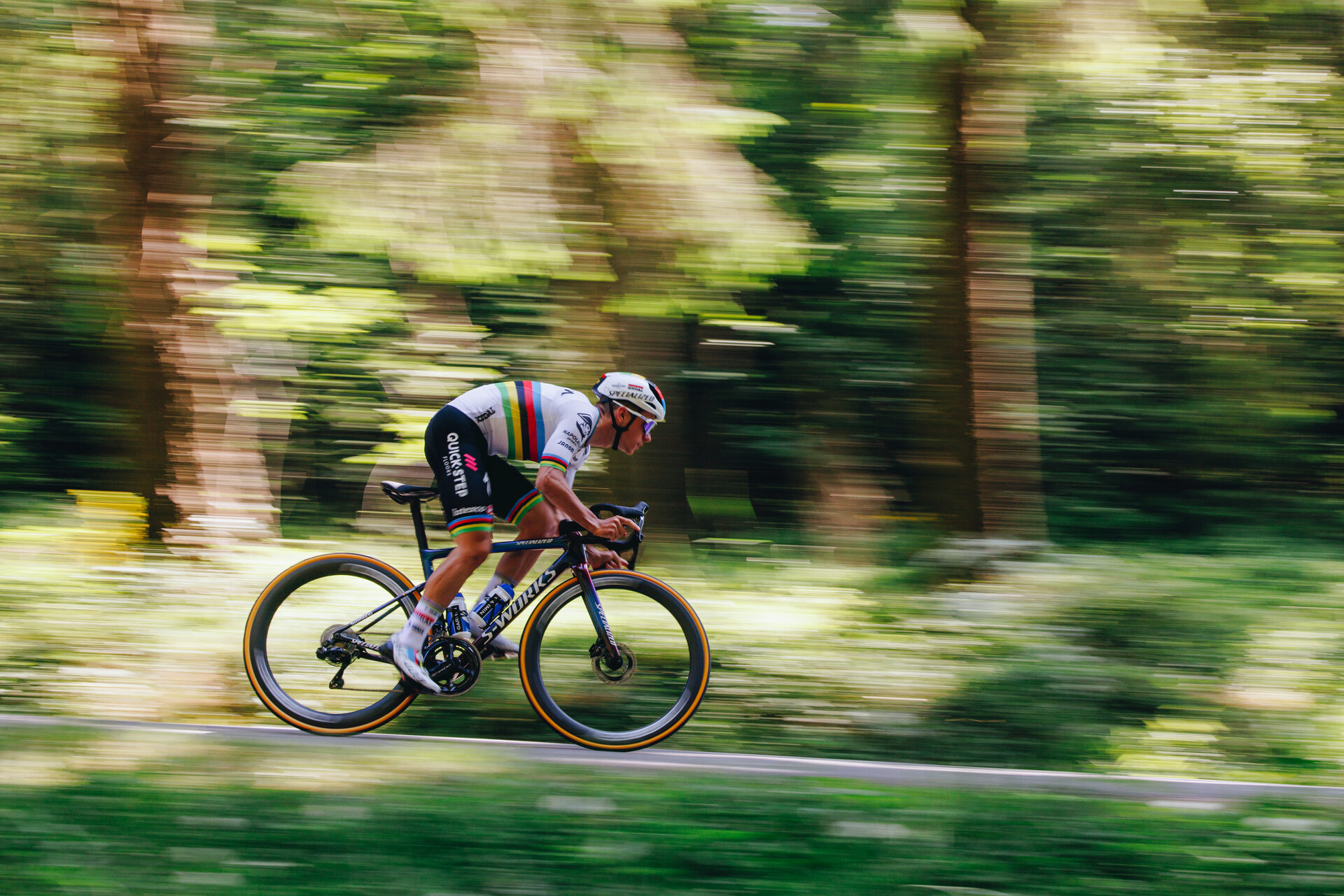 S-Works Tarmac SL8 - Shimano Dura-Ace Di2 v akci