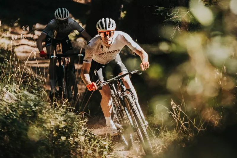 Aukce kol Specialized